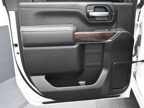 Used 2021 GMC Sierra 2500 SLT image 16