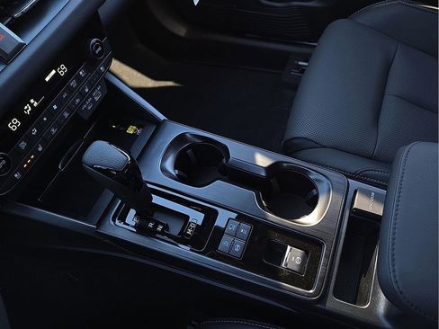 New 2026 Subaru Outback Touring XT image 21