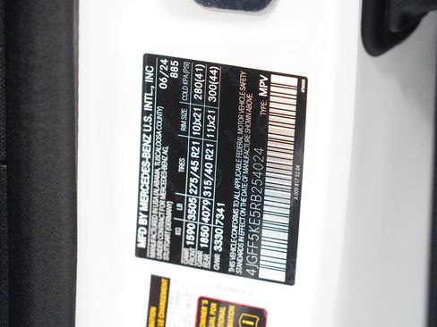 Certified 2024 Mercedes-Benz GLS 450 4MATIC image 33