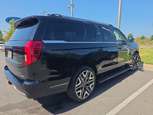 Used 2026 Ford Expedition Max Platinum w/ Platinum Ultimate Package AWD/4WD image 4