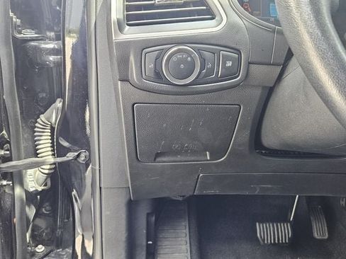 Used 2024 Ford Edge SEL AWD/4WD image 19