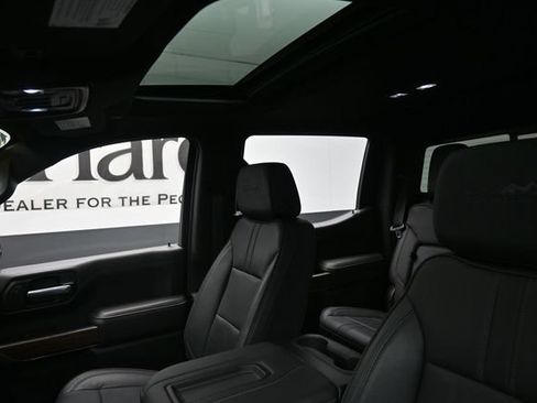 Used 2021 Chevrolet Silverado 1500 High Country w/ Technology Package AWD/4WD image 17