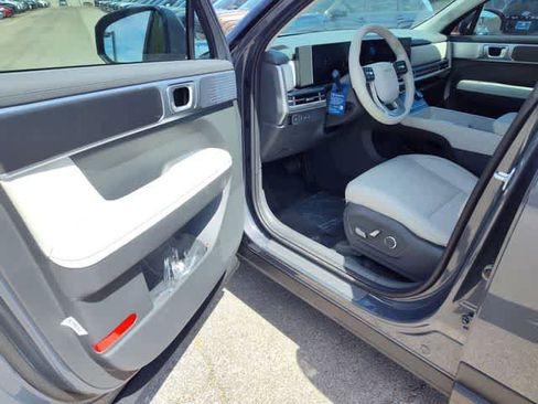 New 2026 Hyundai Santa Fe SEL FWD image 2