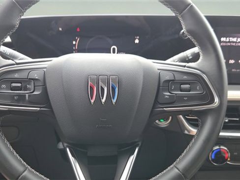Used 2024 Buick Encore GX Preferred image 12