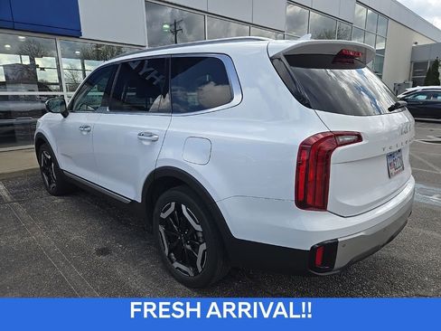 Used 2023 Kia Telluride S w/ S Sunroof Package image 5