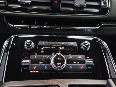 Used 2022 Lincoln Navigator Black Label image 31