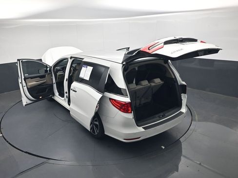 Used 2023 Honda Odyssey Touring image 44