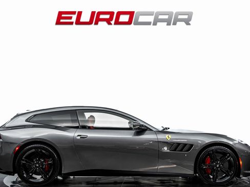 Used 2020 Ferrari GTC4Lusso V12 *PASSENGER DISPLAY * CARBO image 6