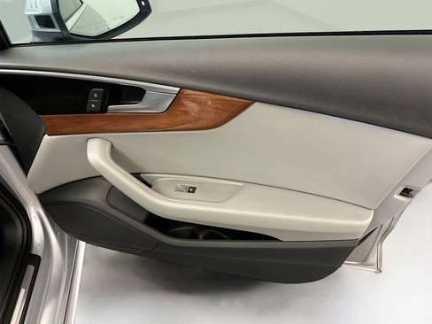 Used 2023 Audi A4 2.0T Premium w/ Convenience Package image 34