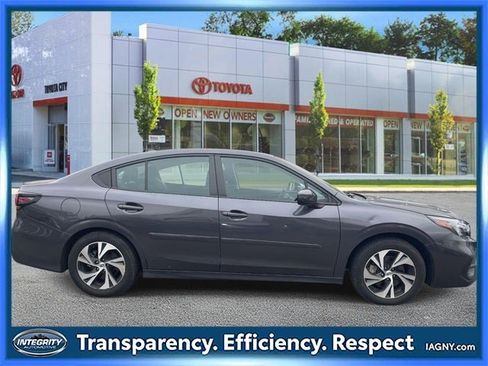 Used 2024 Subaru Legacy Premium image 5