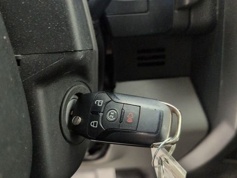 Used 2017 Ford F450 XLT w/ XLT Premium Package image 41