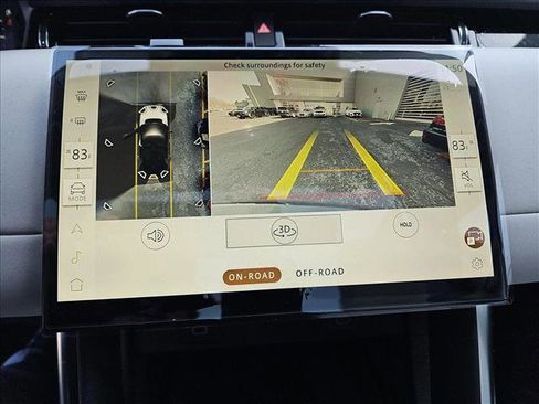 Used 2025 Land Rover Discovery Sport S image 22