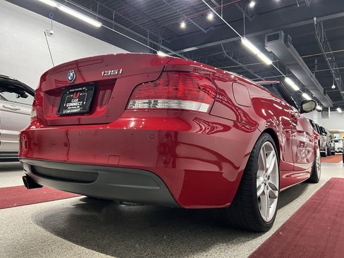 Used 2010 BMW 135i Convertible w/ Premium Pkg image 16