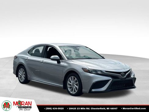 Used 2024 Toyota Camry SE FWD image 7