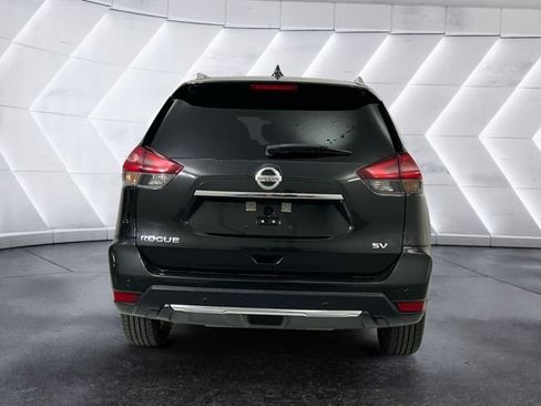 Used 2019 Nissan Rogue SV FWD image 5