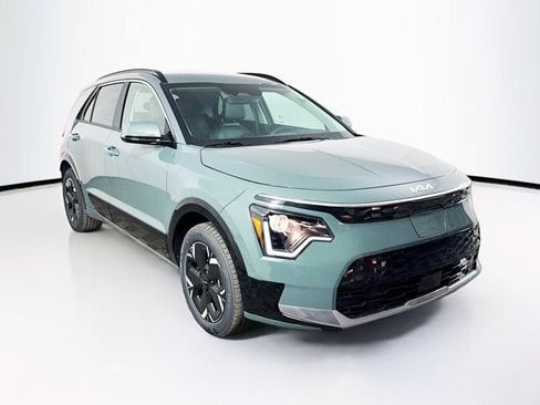 New 2026 Kia Niro Wind w/ Wind Preserve Package FWD image 3