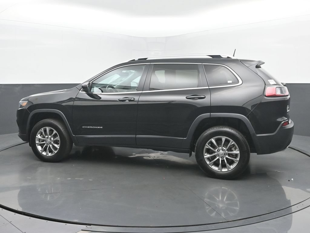 Used 2021 Jeep Cherokee Latitude Lux w/ Sun & Sound Group AWD/4WD image 3