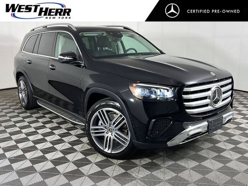 Used 2026 Mercedes-Benz GLS 450 4MATIC image 1
