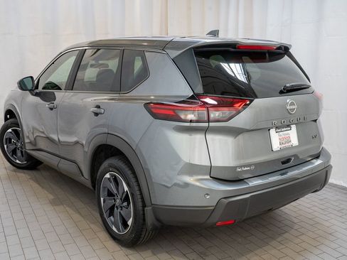 Certified 2024 Nissan Rogue SV image 3