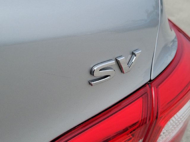 Used 2016 Nissan Sentra SV FWD image 6