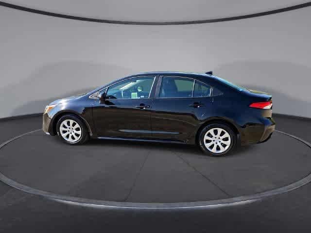 Used 2023 Toyota Corolla LE FWD image 5