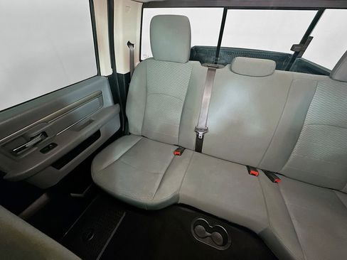 Used 2020 RAM 1500 Classic SLT image 12