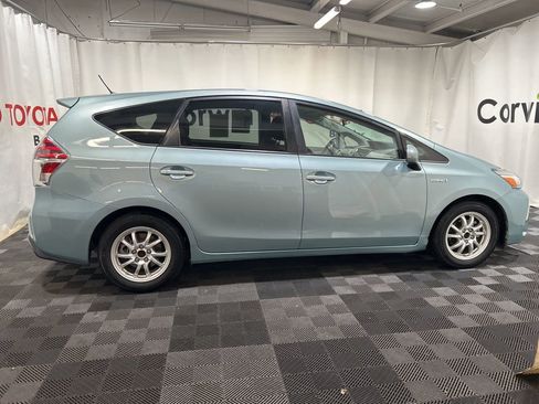 Used 2015 Toyota Prius V Three image 10