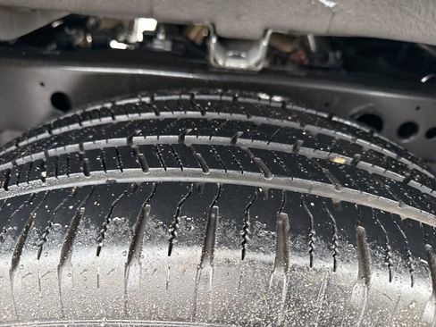 Used 2024 Nissan Frontier S w/ Technology Package image 30