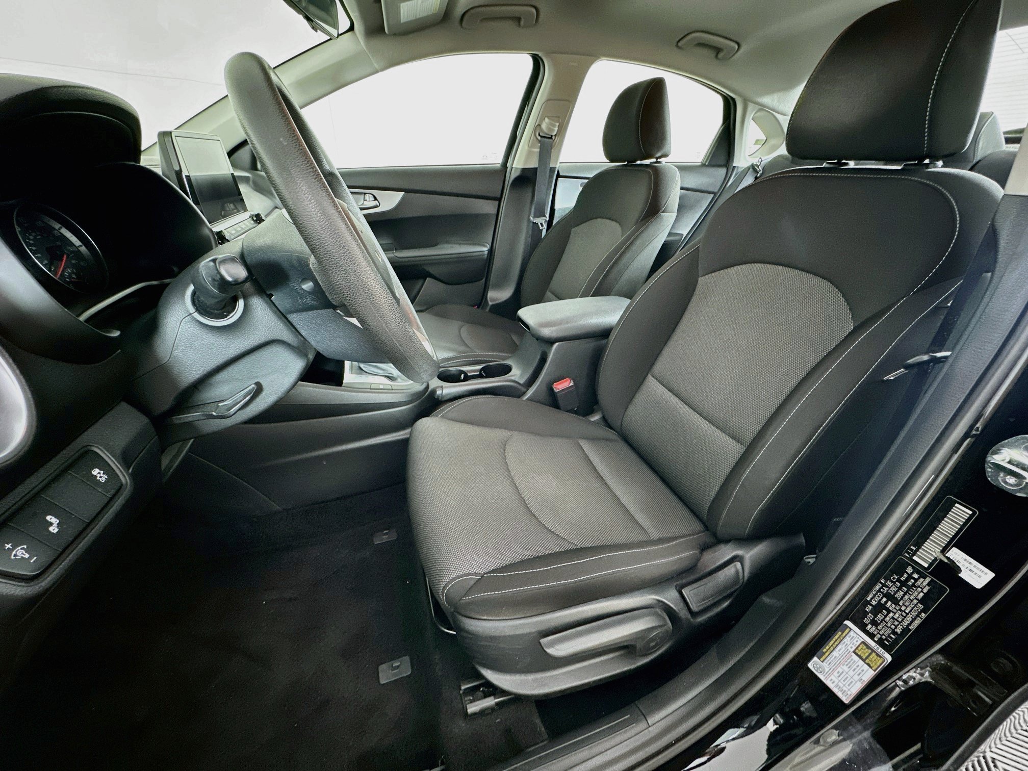 Used 2023 Kia Forte LXS w/ LXS Technology Package FWD image 13