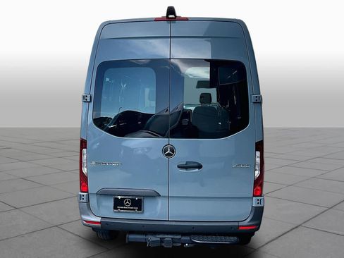 Used 2025 Mercedes-Benz Sprinter 2500 image 5