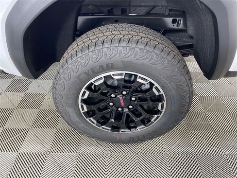 New 2026 GMC Canyon AT4 w/ Technology Plus Package image 20