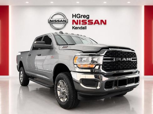 Used 2022 RAM 2500 Big Horn w/ Snow Chief Group AWD/4WD image 3