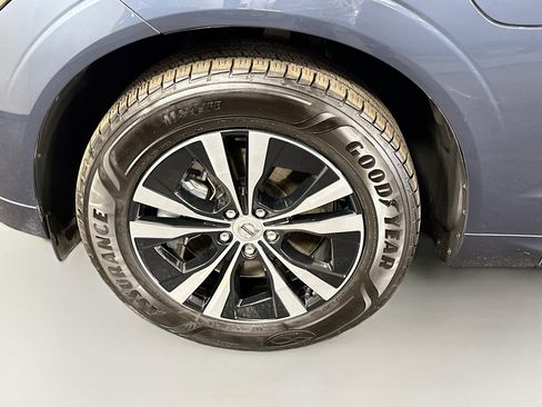 Used 2024 Volvo XC60 T8 Core image 38