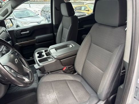 Used 2019 Chevrolet Silverado 1500 RST image 17
