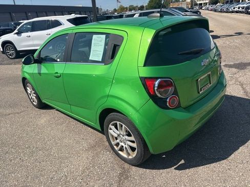 Used 2015 Chevrolet Sonic LT image 9