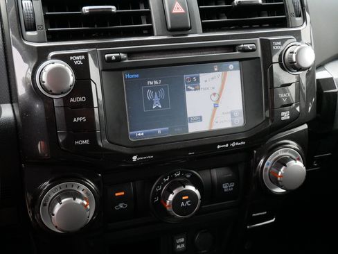 Used 2019 Toyota 4Runner TRD Off-Road Premium AWD/4WD image 22