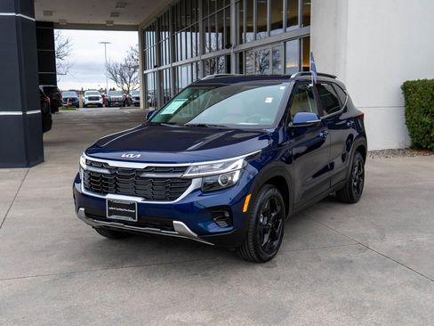 Certified 2026 Kia Seltos EX w/ EX Sunroof Package image 3