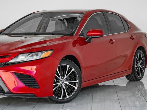 Used 2019 Toyota Camry SE image 57