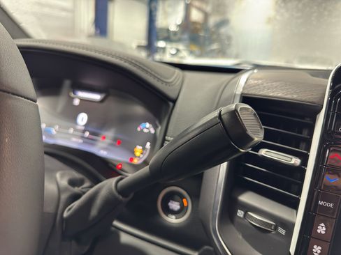 Used 2025 RAM 2500 Laramie image 34