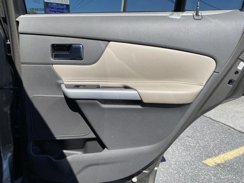 Used 2013 Ford Edge Limited AWD/4WD image 19