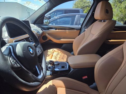 Used 2024 BMW X3 xDrive30i w/ Premium Package AWD/4WD image 4