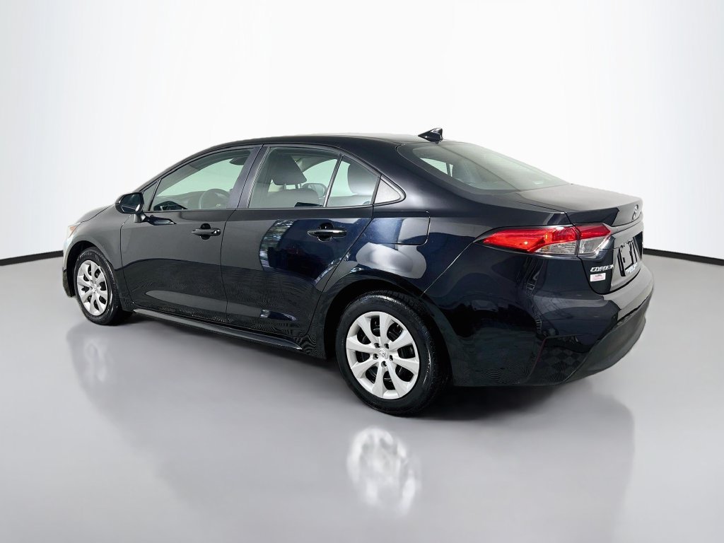 Used 2026 Toyota Corolla LE FWD image 5