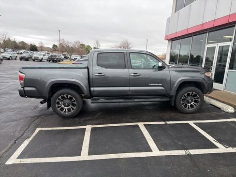 Used 2018 Toyota Tacoma Limited image 6
