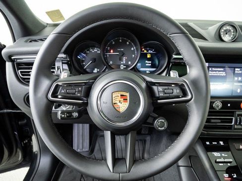 New 2026 Porsche Macan AWD/4WD image 9