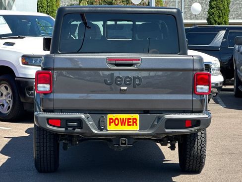 Used 2023 Jeep Gladiator Sport AWD/4WD image 5