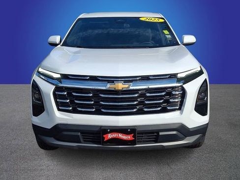 Used 2025 Chevrolet Equinox LT FWD image 2