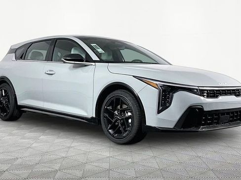 New 2026 Kia K4 GT-Line Turbo FWD image 3