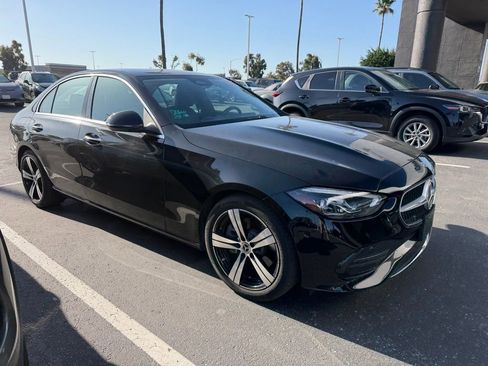Used 2025 Mercedes-Benz C 300 Sedan image 3