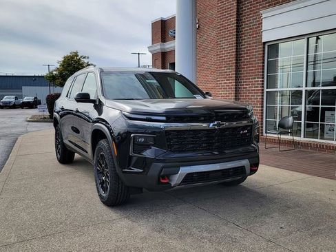 New 2026 Chevrolet Traverse Z71 w/ Enhanced Driving Package image 3