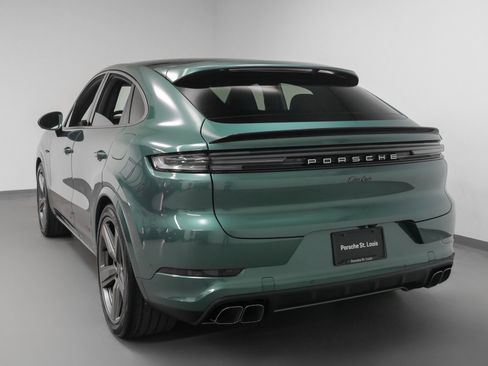 New 2025 Porsche Cayenne Turbo image 3